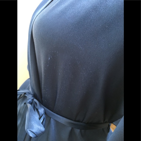 Victoria’s Secret Navy Blue Satin Robe W/ Pockets - Picture 6 of 8